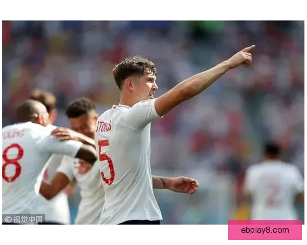 凯恩自曝设专柜珍藏帽子戏法用球的冠军执念与射手荣耀生涯见证